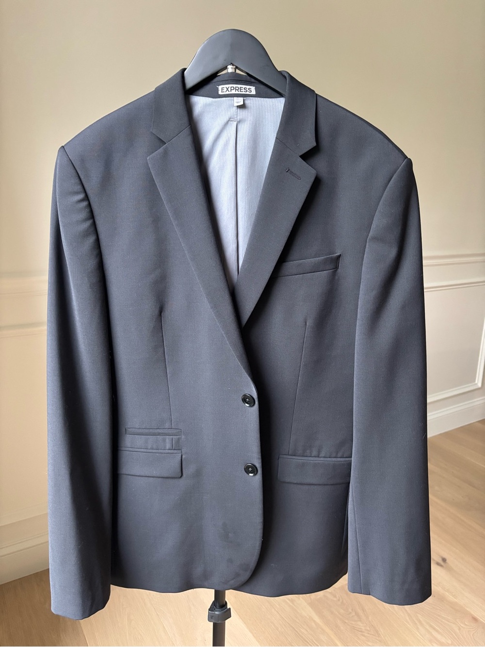 Express Men's Black Single-Breasted Suit